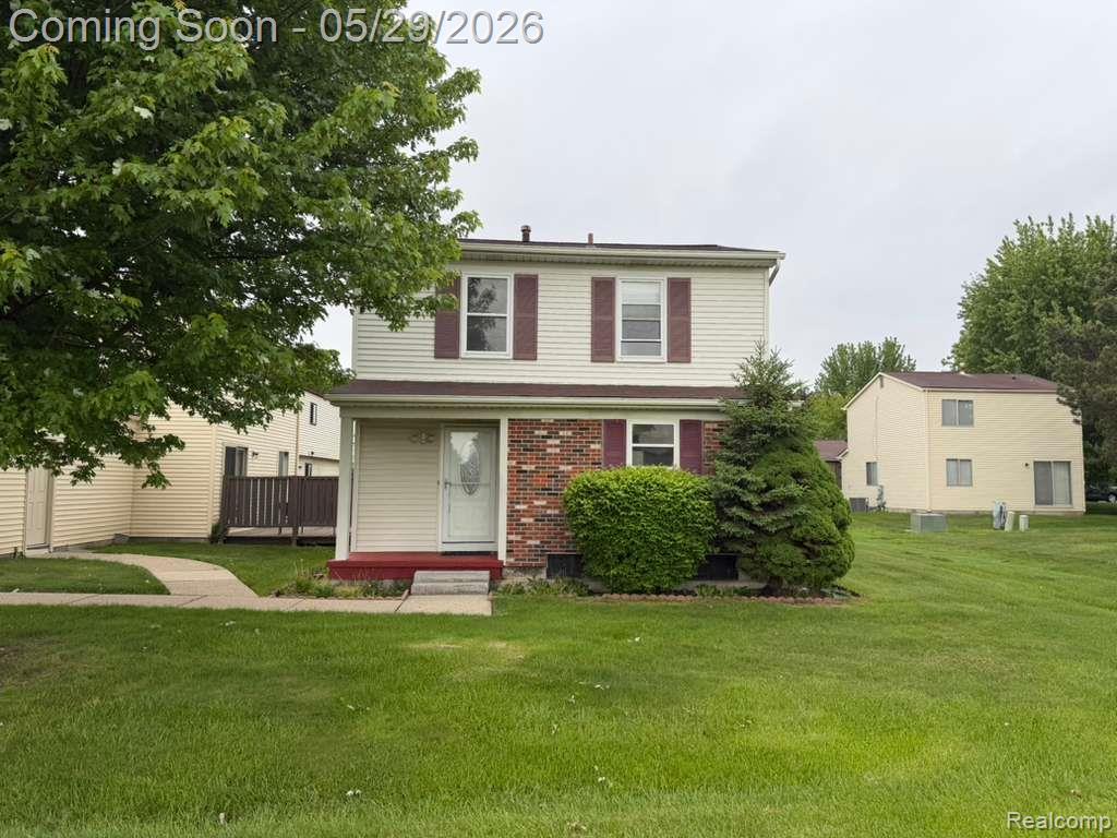 2824 S Roundtree Drive 2824