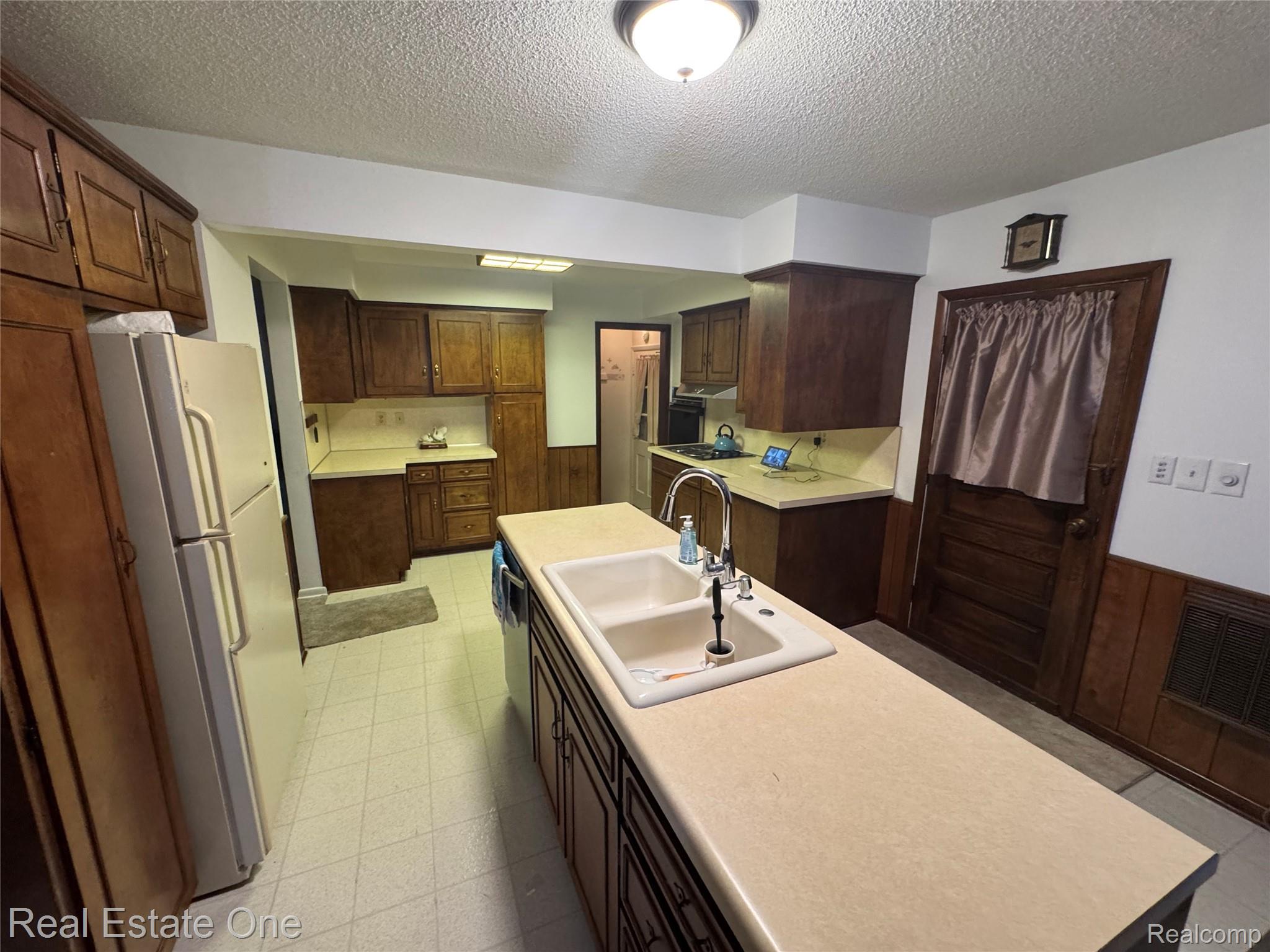 1092 Woodworth Drive