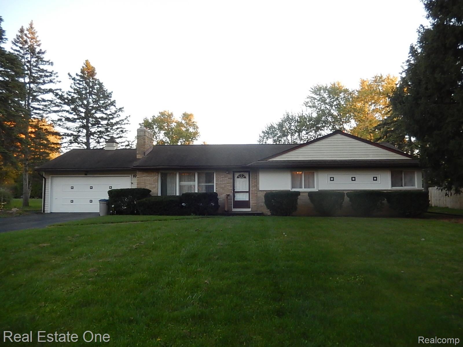 1092 Woodworth Drive