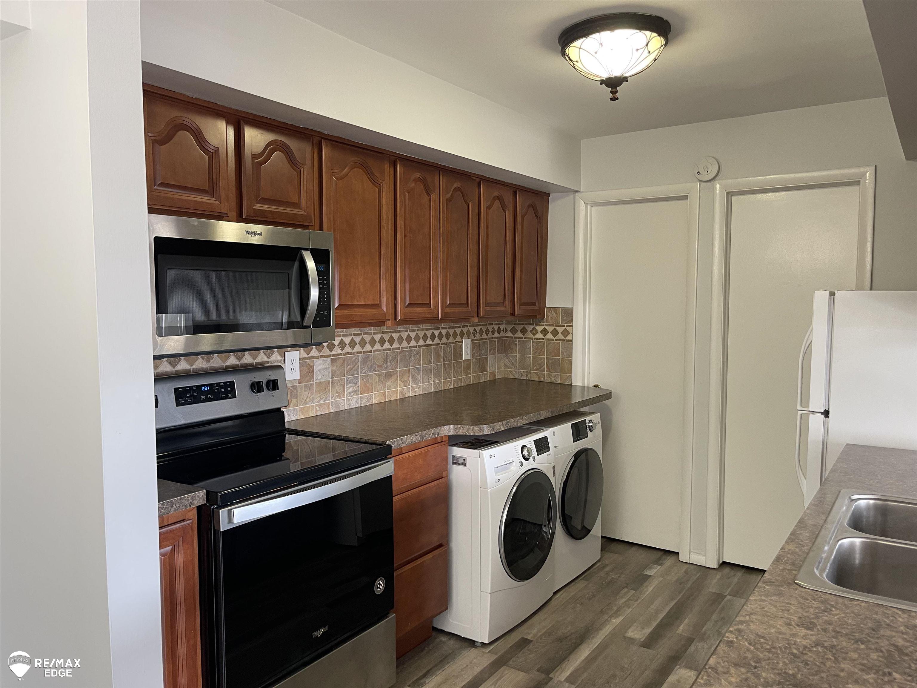 9469 Parkwood North Drive