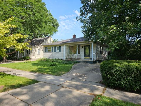 A home in GrossePointeWoodsCity_Wayne