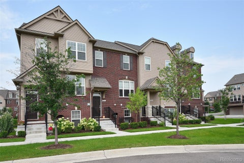 Photo of 2888 Glenbar Circle, Rochester Hills City, MI 48307 (MLS # 20261041857)