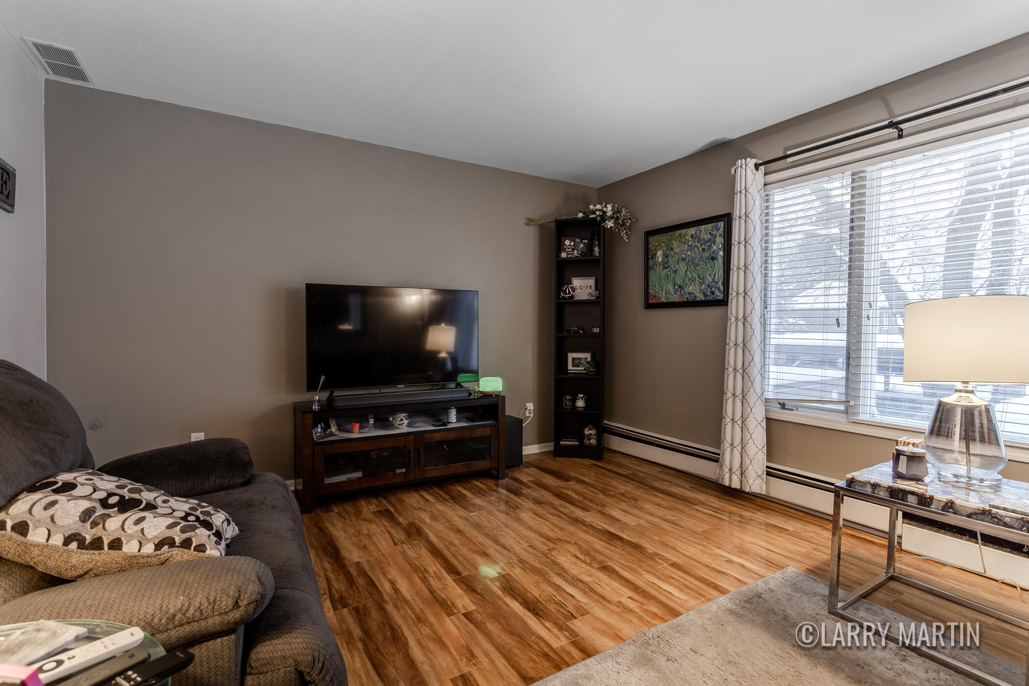 497 Barkwood Court NW