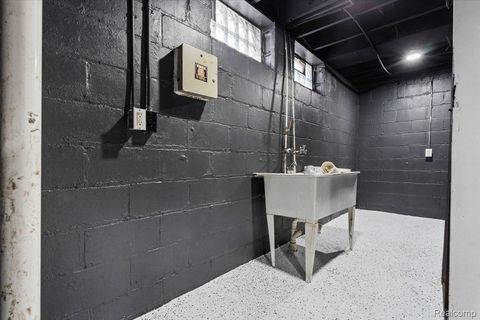 Tiny photo for 18061 Kentucky Street, Detroit City, MI 48221 (MLS # 20261021767)