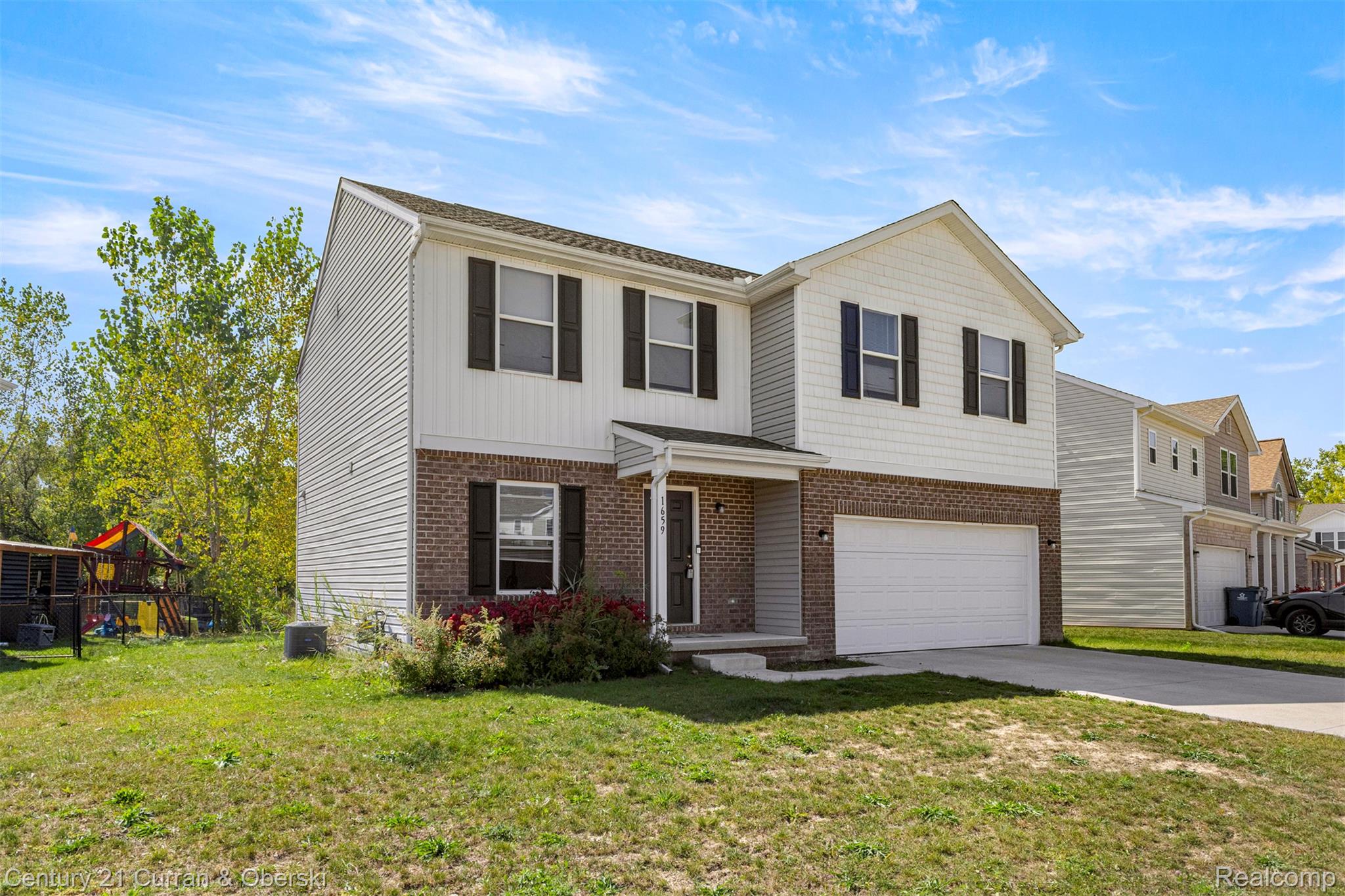 1659 Greenway Drive