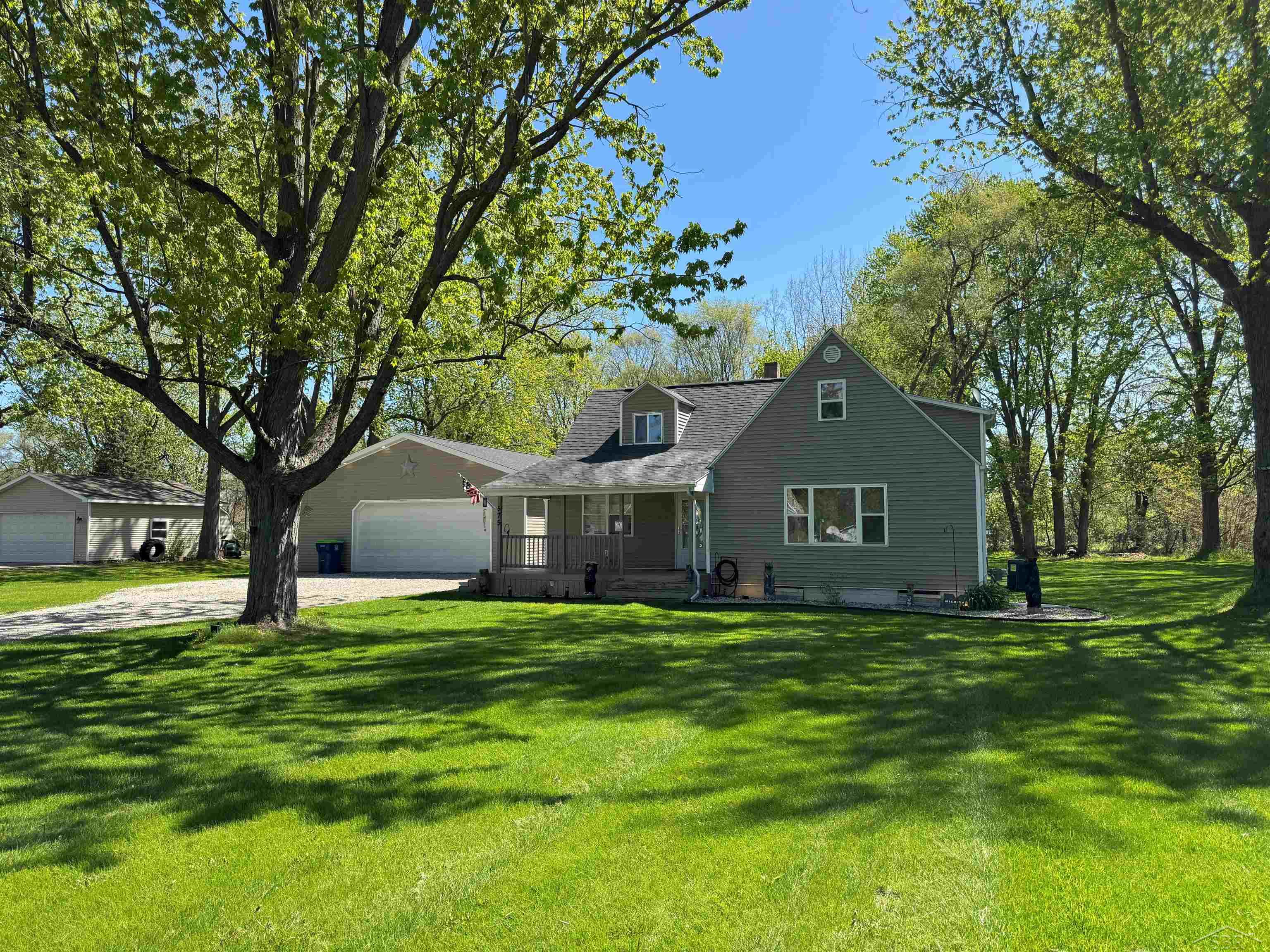 575 Lutzke Road