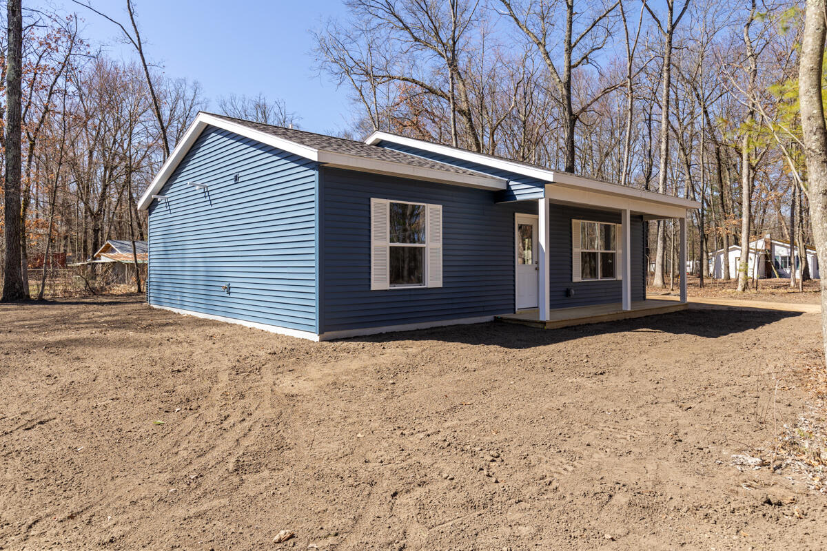 8992 Mackinaw Trail Drive