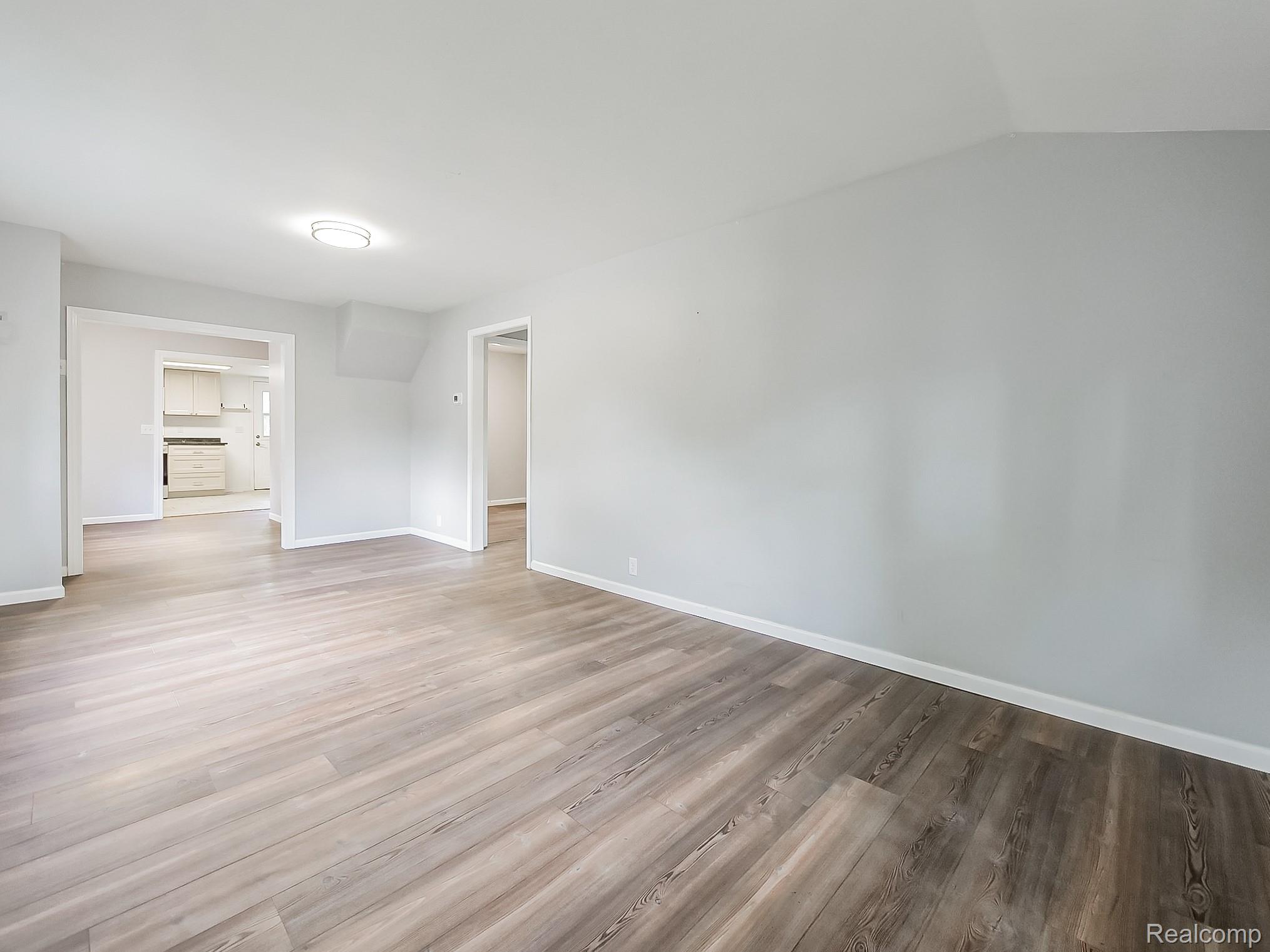 9526 Cedar Island Road