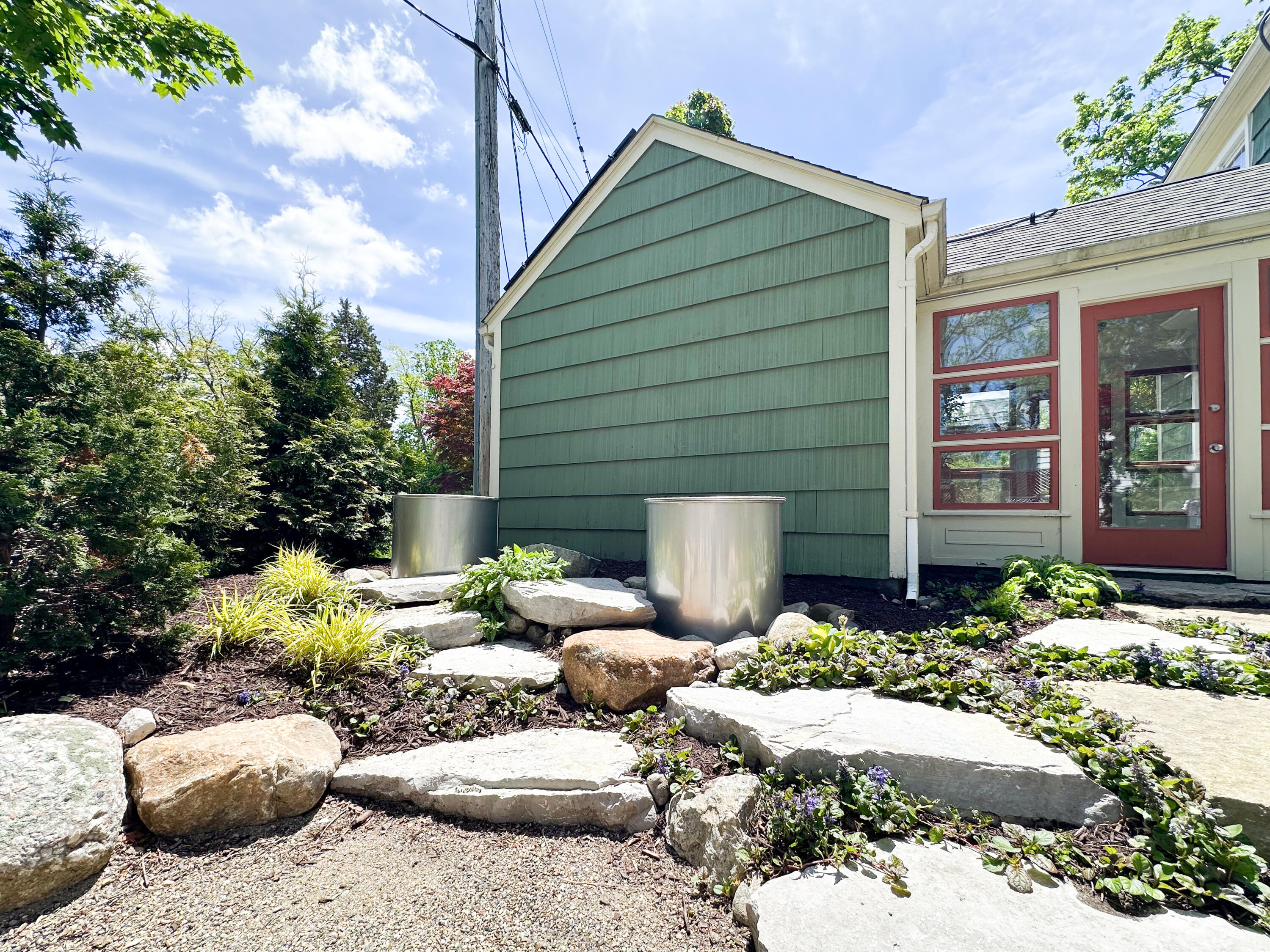 2021 Geddes Ave. Avenue