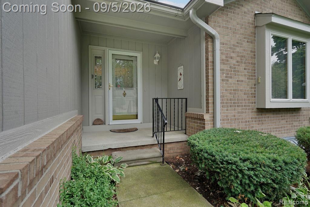 5439 Hickory Circle