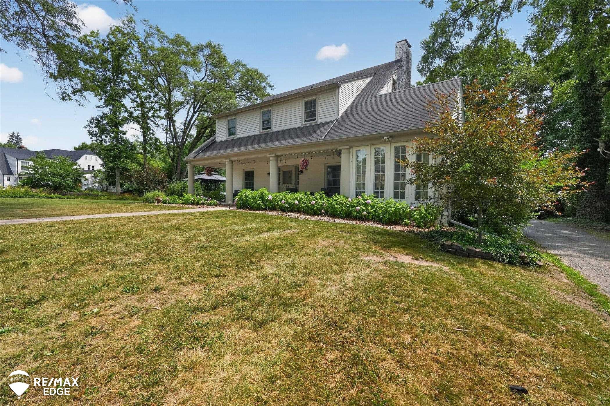 2741 Westwood Parkway
