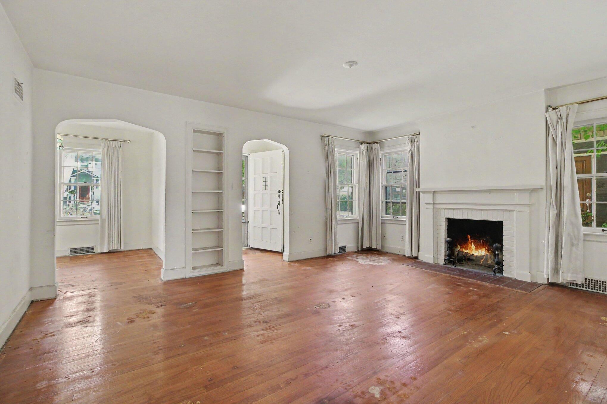 401 W Keech Avenue
