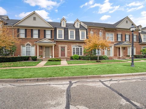 1584 Commodore Circle 33 Canton Charter Township MI 48187