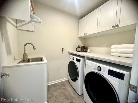 Tiny photo for 297 Strawberry Drive, Rochester Hills City, MI 48307 (MLS # 20261065352)