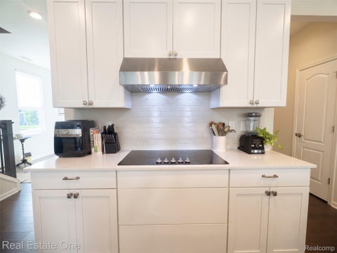 Tiny photo for 297 Strawberry Drive, Rochester Hills City, MI 48307 (MLS # 20261065352)