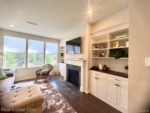 Tiny photo for 297 Strawberry Drive, Rochester Hills City, MI 48307 (MLS # 20261065352)