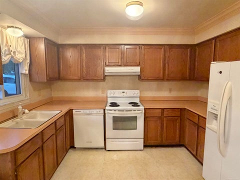 Tiny photo for 602 Country Club Dr, St Clair Shores City, MI 48082 (MLS # 58050225414)
