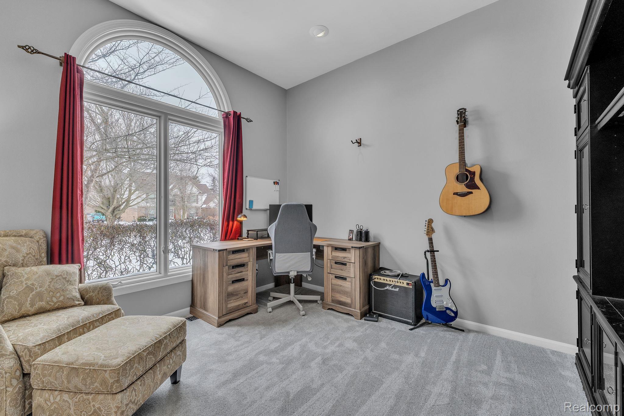 48123 Covington Court