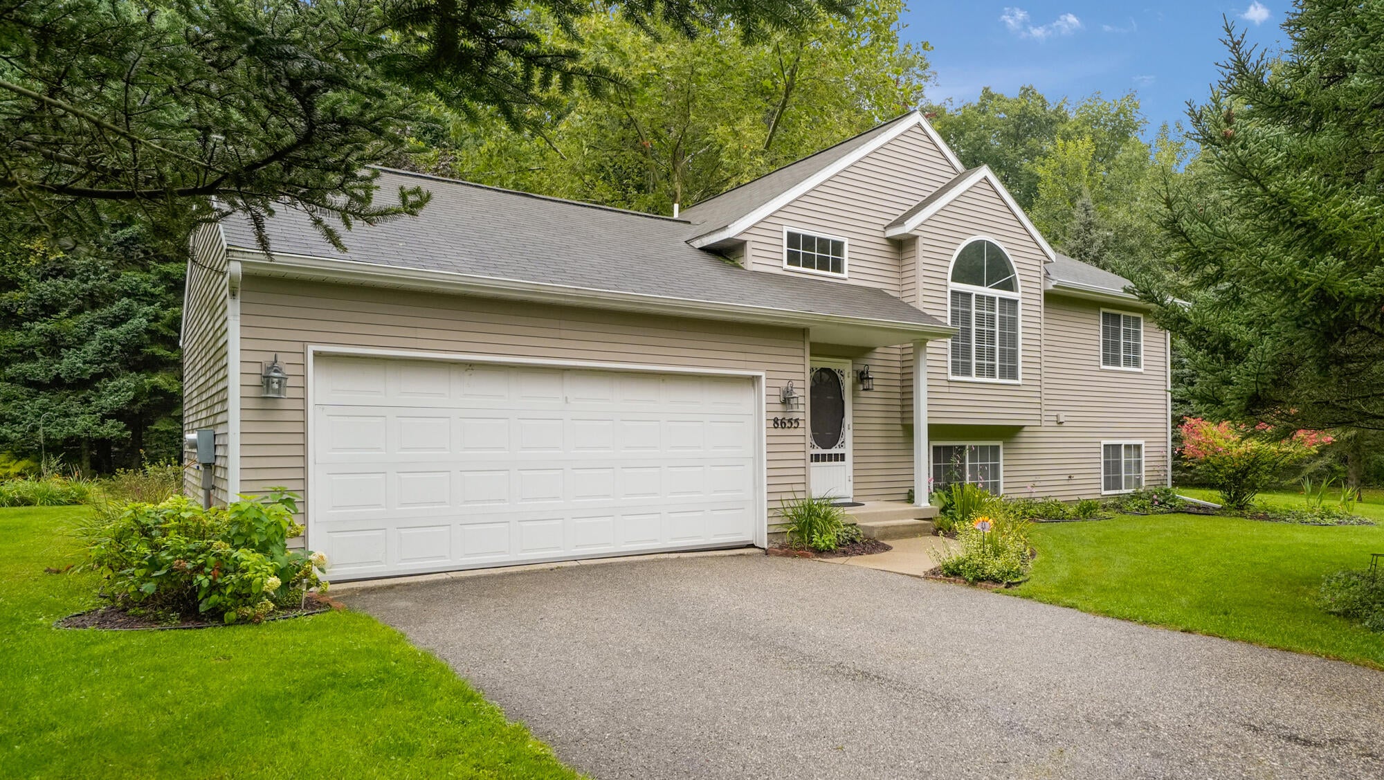 8655 Wildcat Run Drive NE
