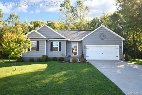 9343 BETSIE DR, GRAND BLANC, MI 48439 - Image 3b91027eef0af82bb32a4ccba203da58/1427659468