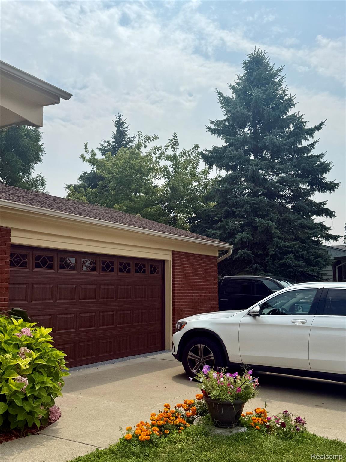 1442 Sunset Drive