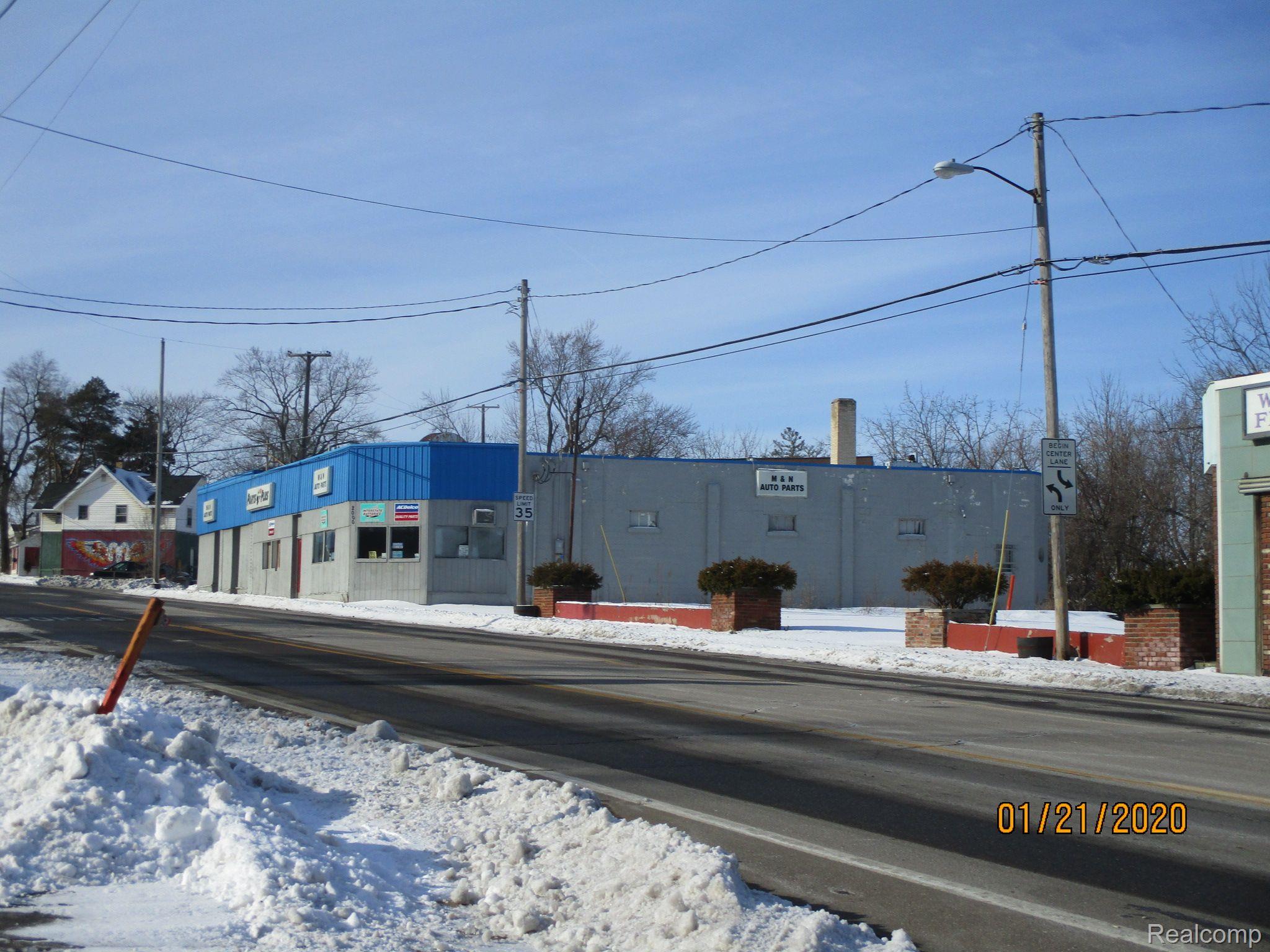 2000 CORUNNA Road