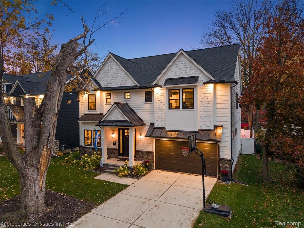 3233 Warick Road