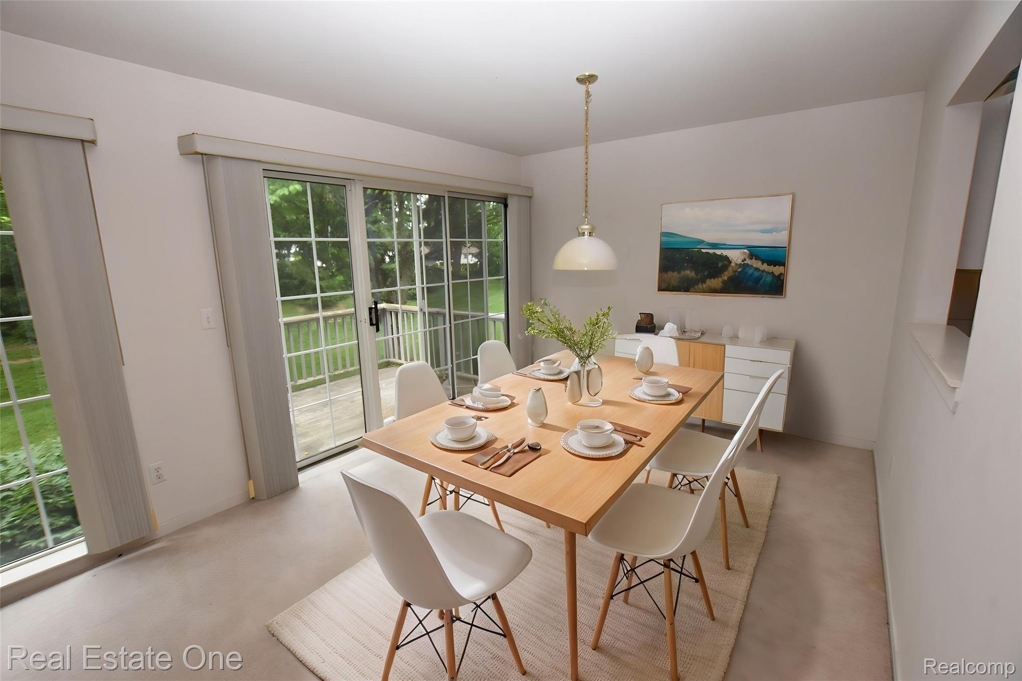 555 Winwood Court