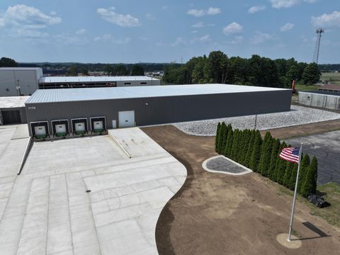 1100 N Main Street Combo - 1150 & 1170 Three Rivers City MI 49093