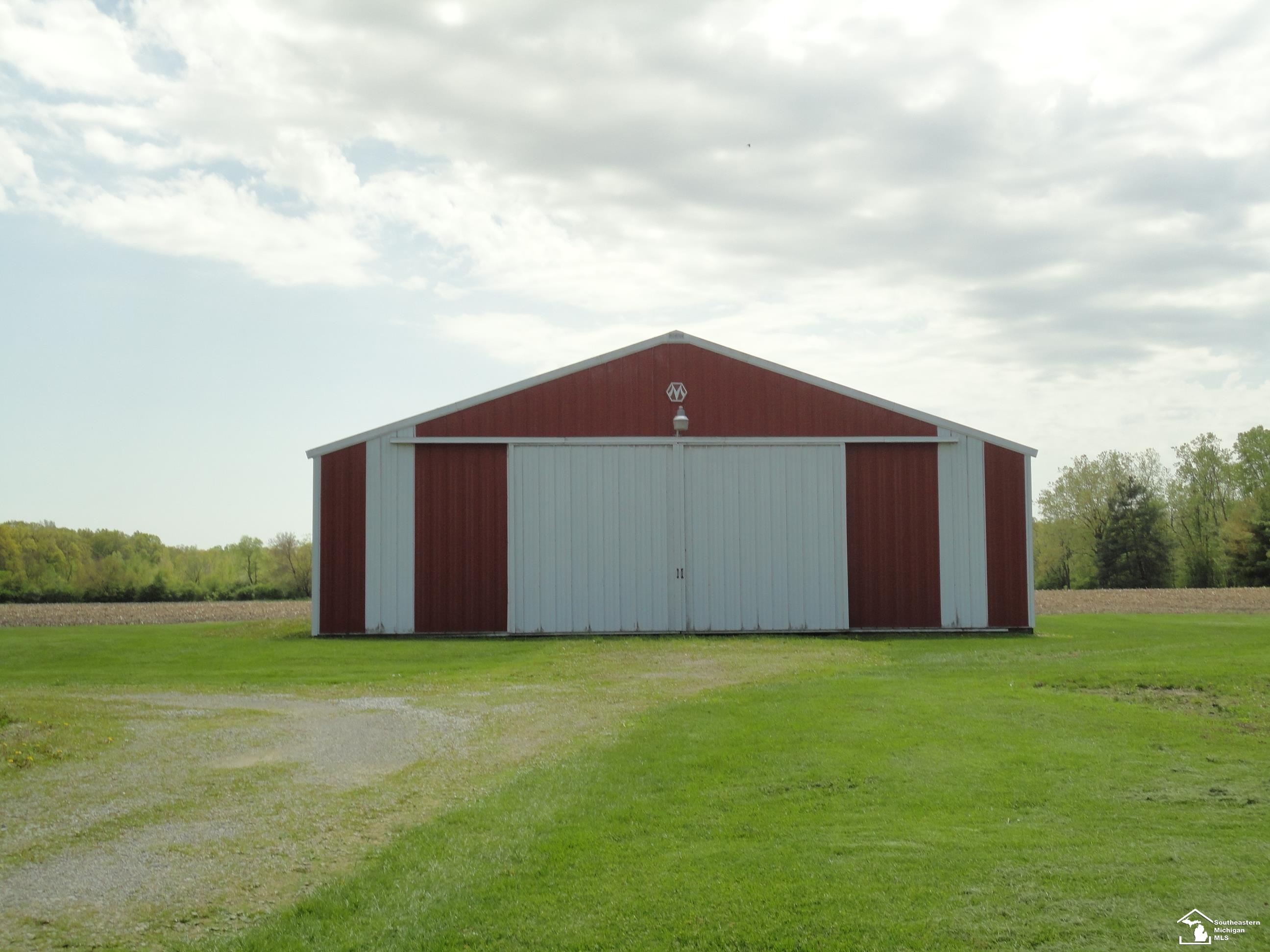 3325 W Albain Road