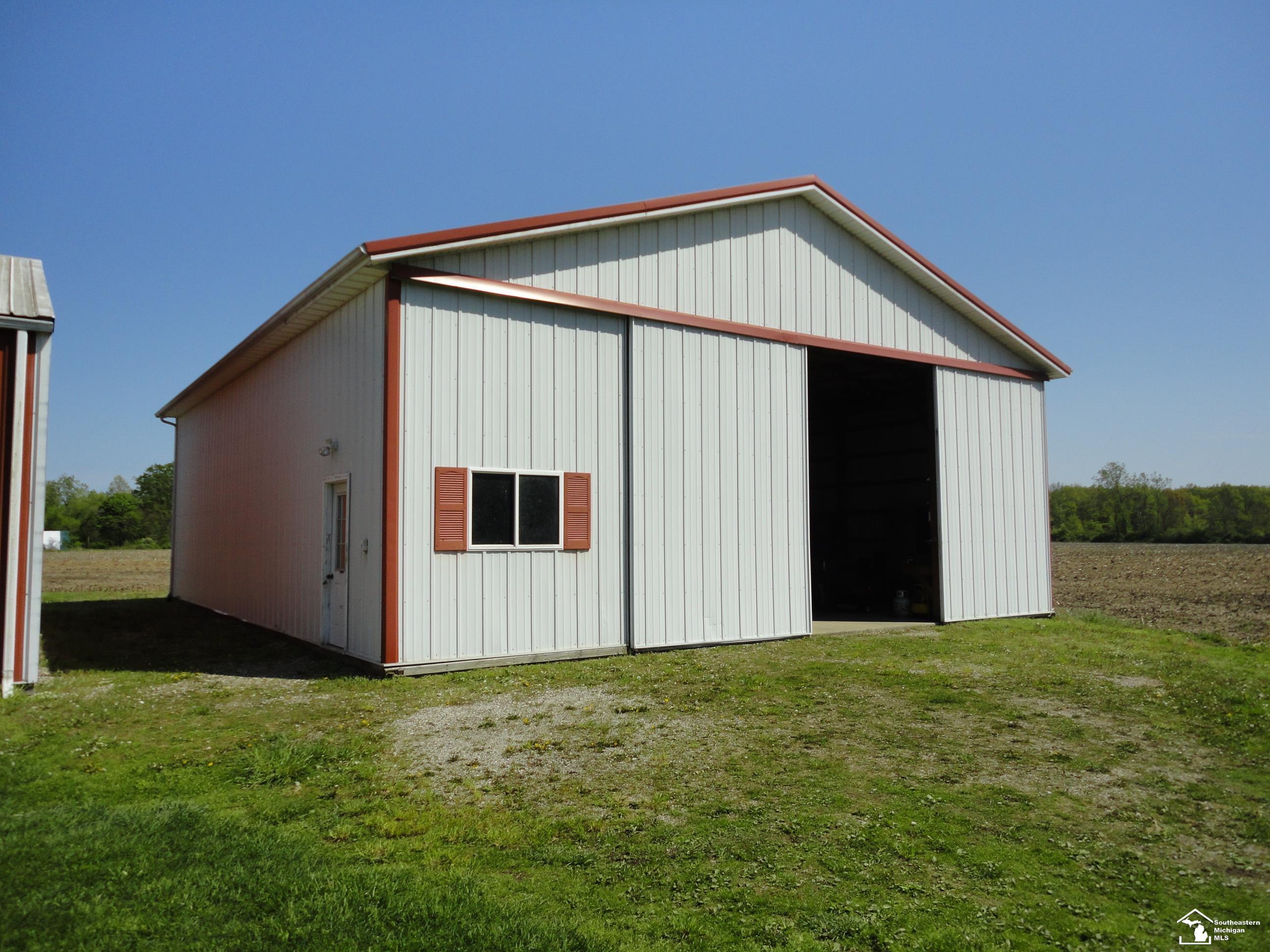 3325 W Albain Road