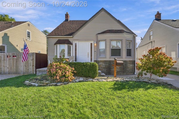 13387 LONGTIN ST, SOUTHGATE, MI 48195 - Image 3bc6cd47843151c4dcee3e1fe6f0a9b9/436697367