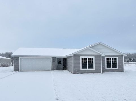 9068 Kingsfield Drive Mayfield Township MI 49649