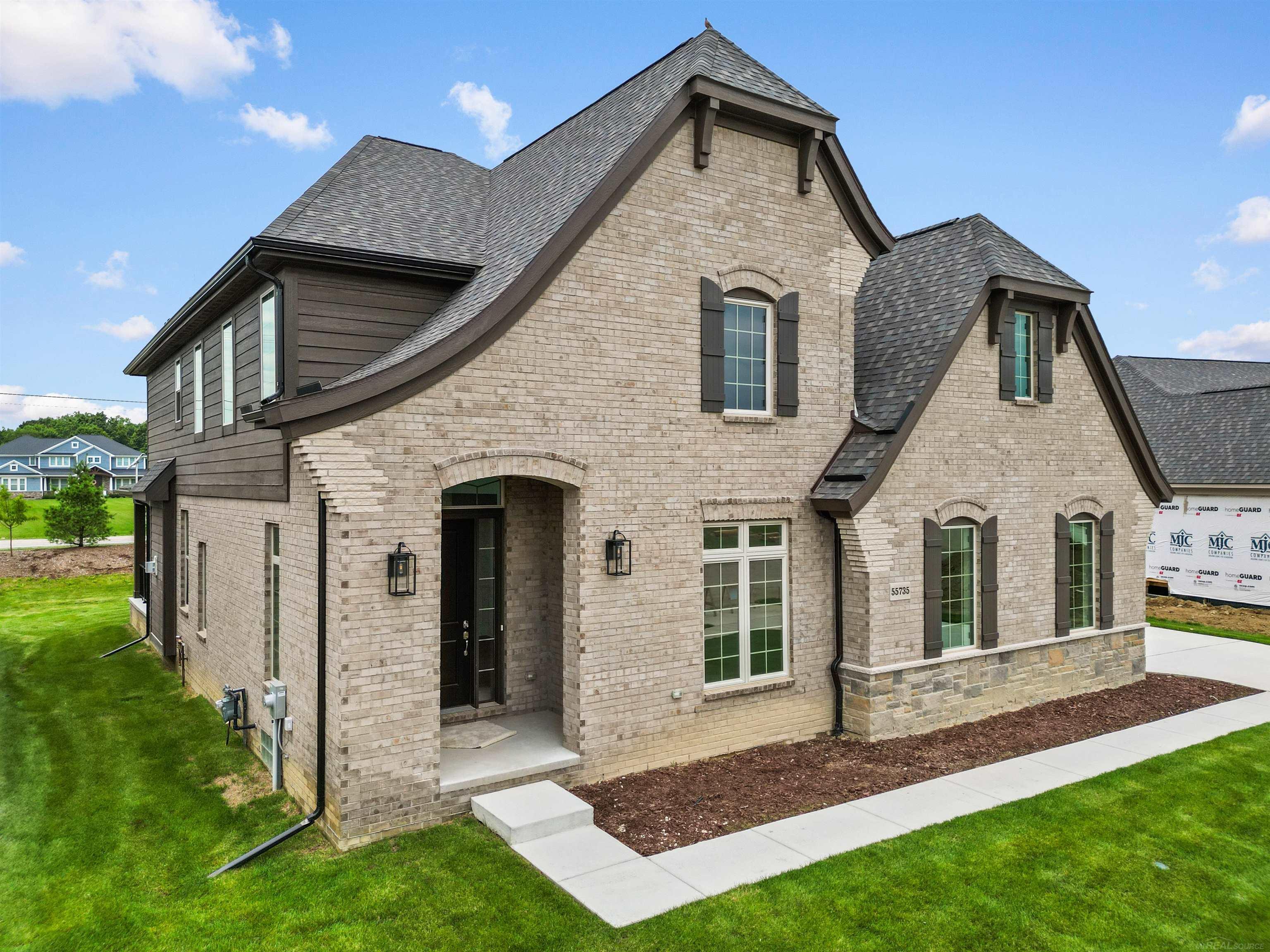55735 Bay Oaks Court