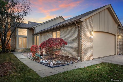 43151 W Kirkwood Drive Clinton Charter Township MI 48038