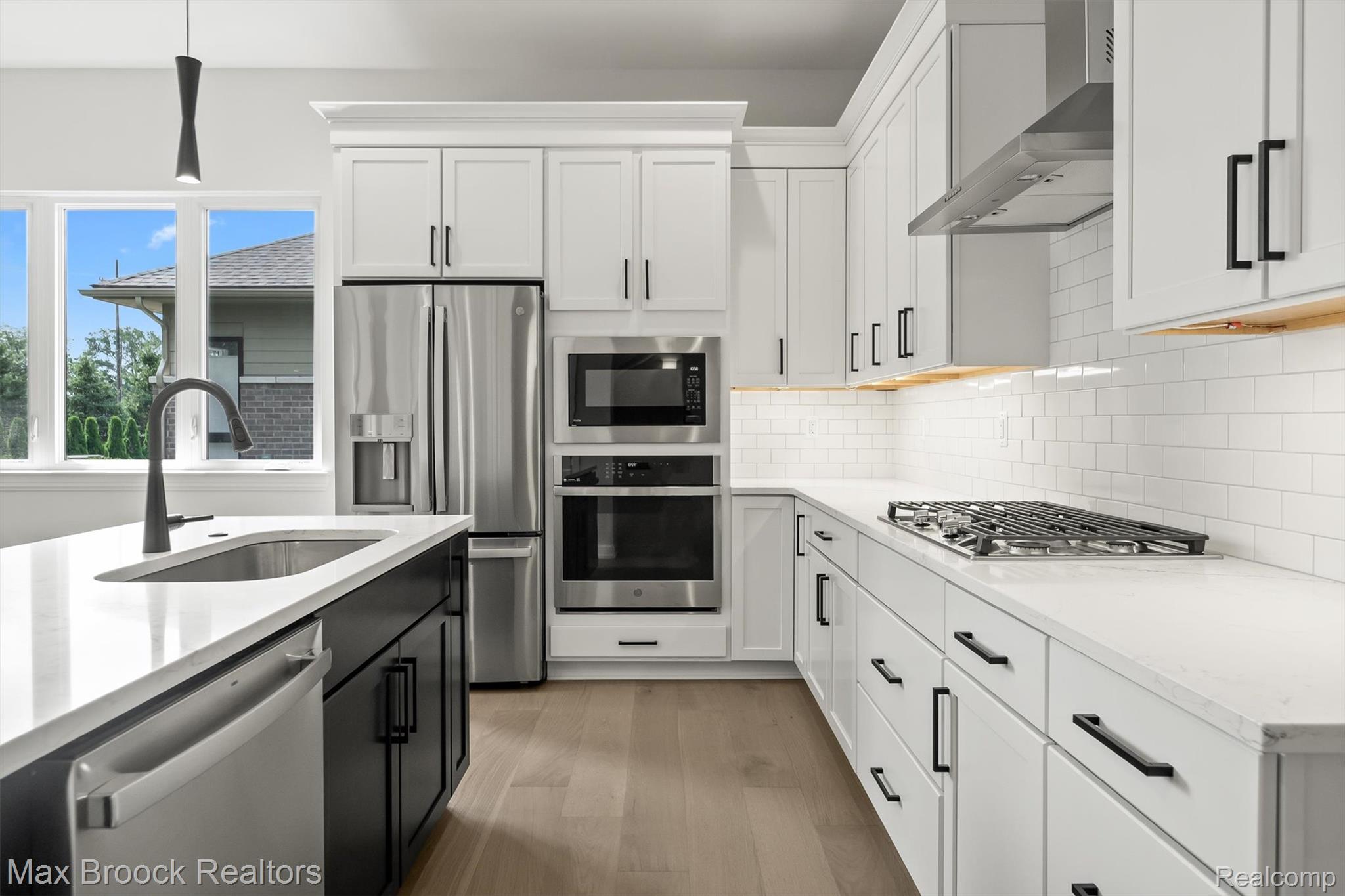 7479 Gramercy Circle 16