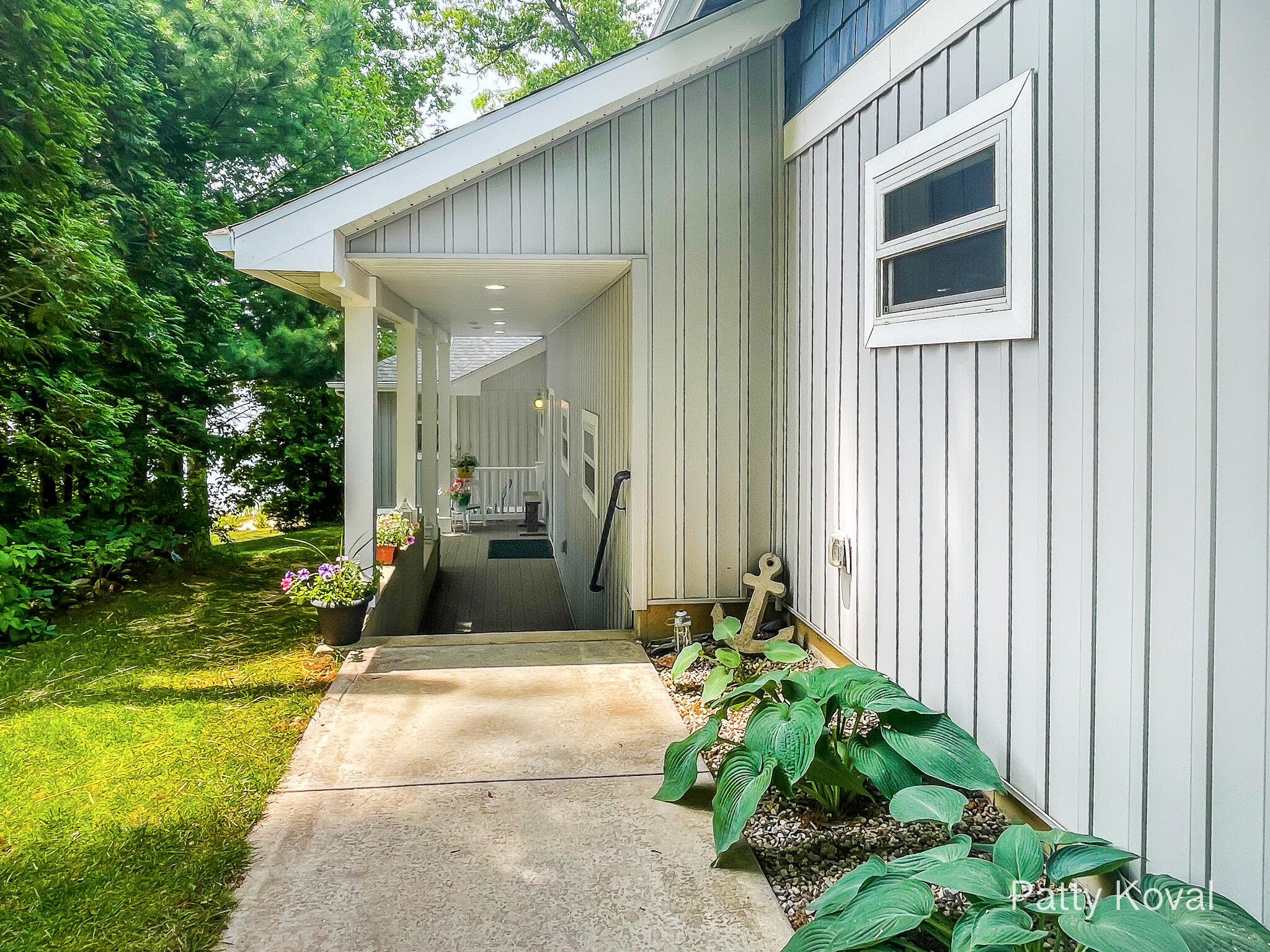 2580 Seymour Drive