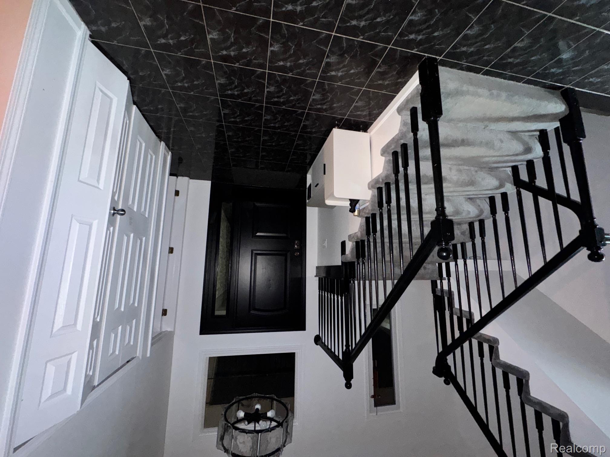 24606 Ridgeview Drive