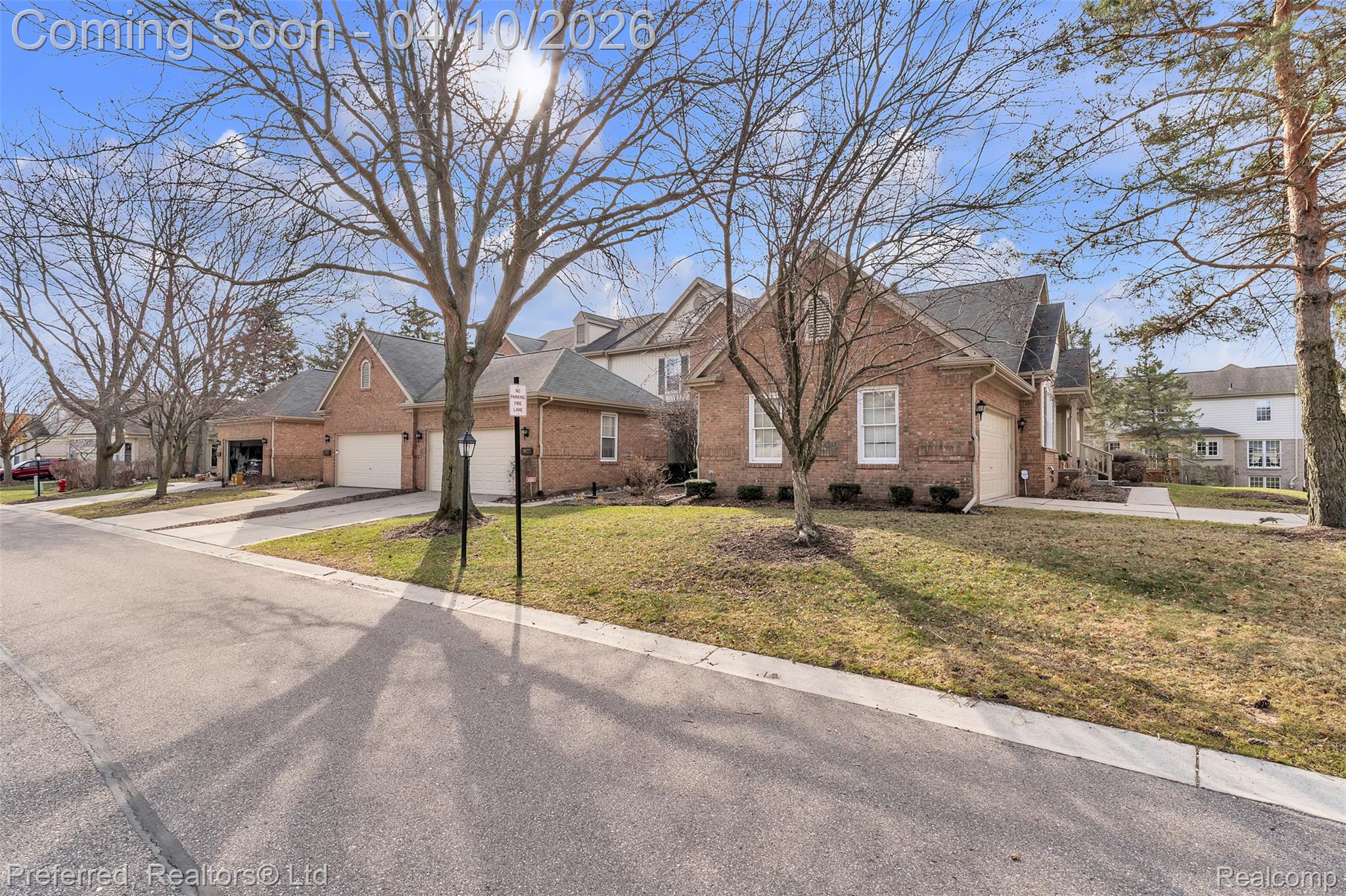 39797 Muirfield Lane