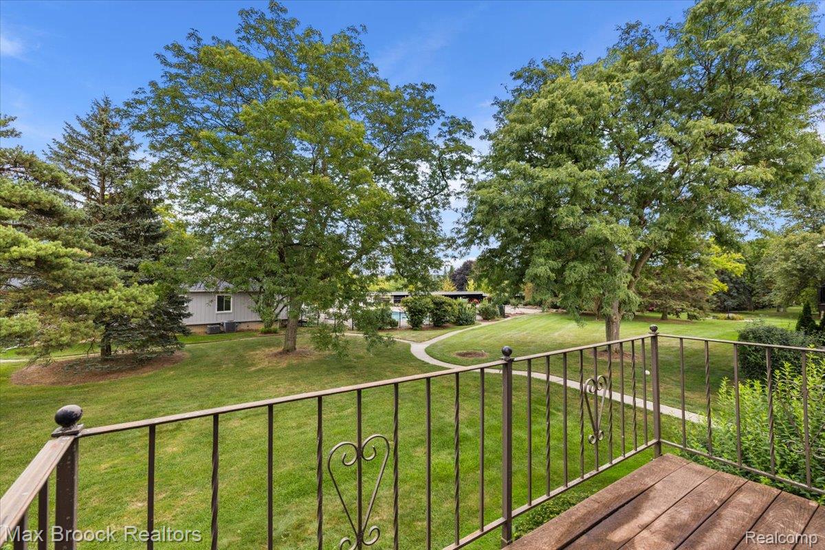 2383 Mulberry Square 72