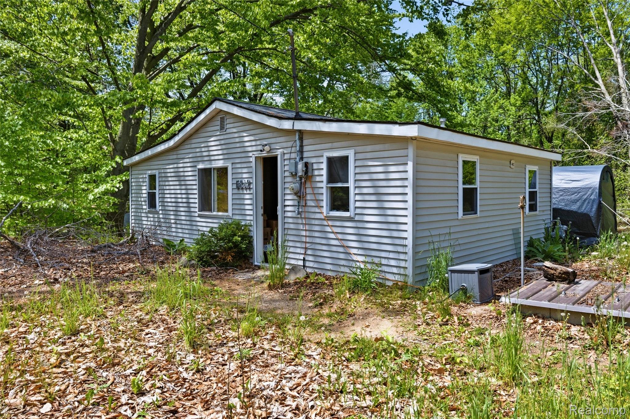 5842 Woodland Drive