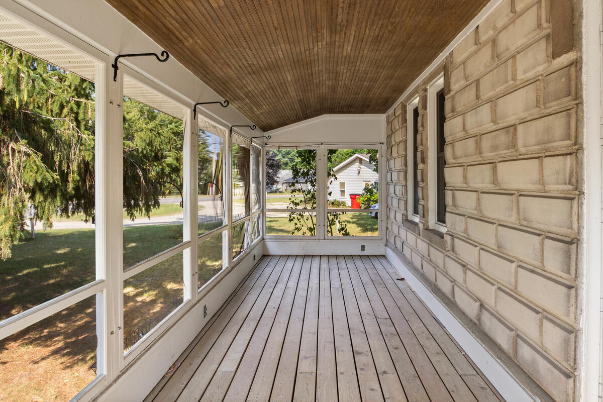 355 Quarterline Street