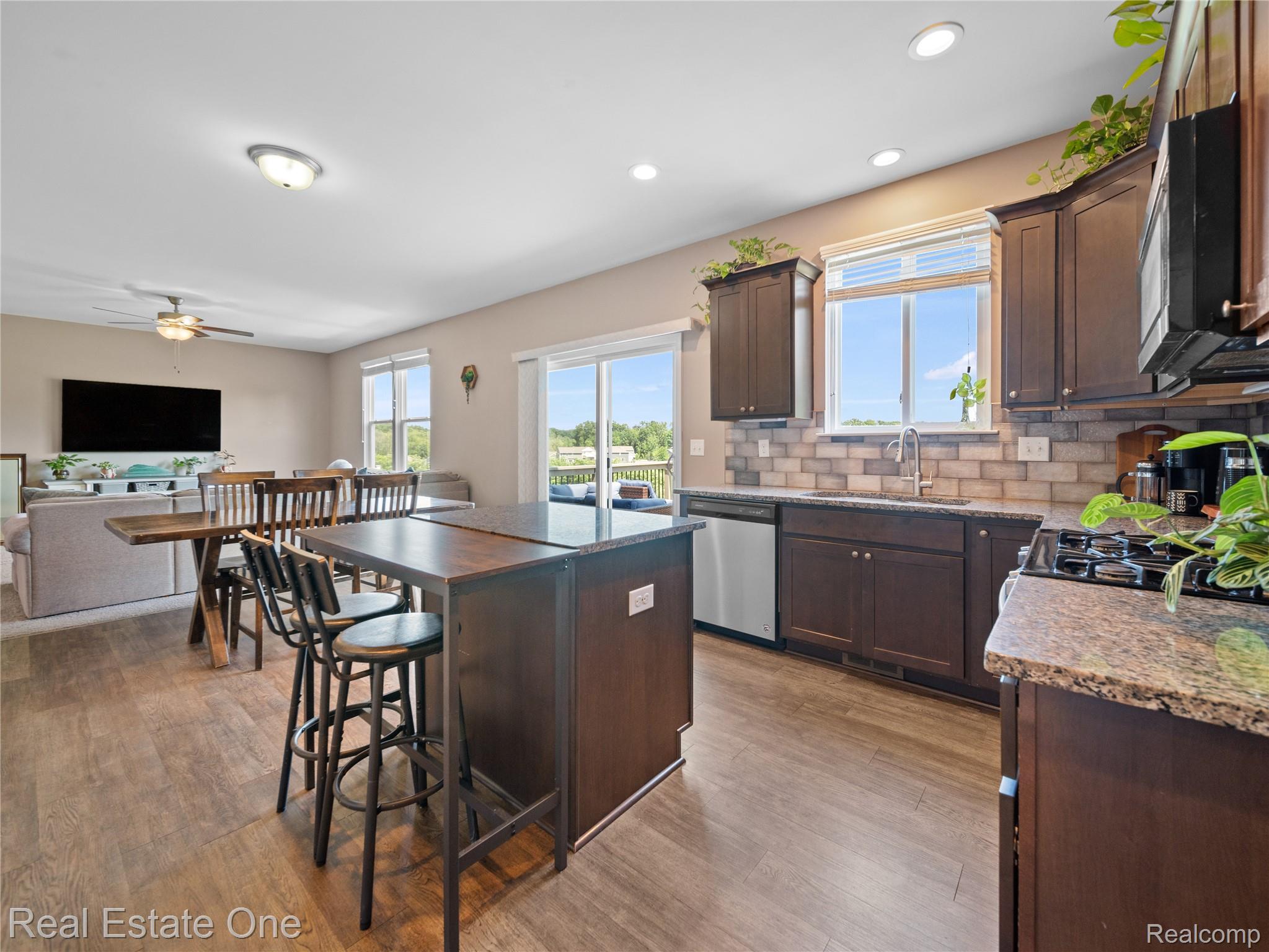 2838 Bogues View Drive