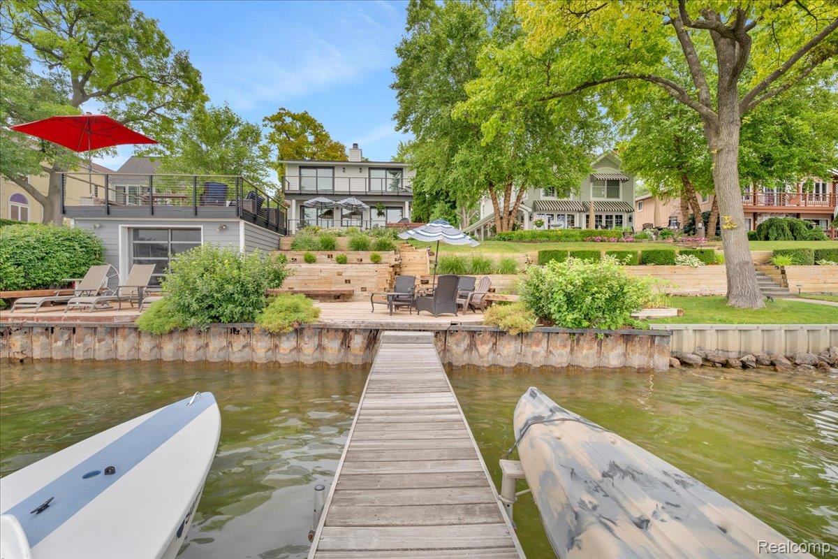 West Bloomfield Charter Township, Michigan 48324, United States, 3 Bedrooms Bedrooms, ,3 BathroomsBathrooms,Residential,Active,167223