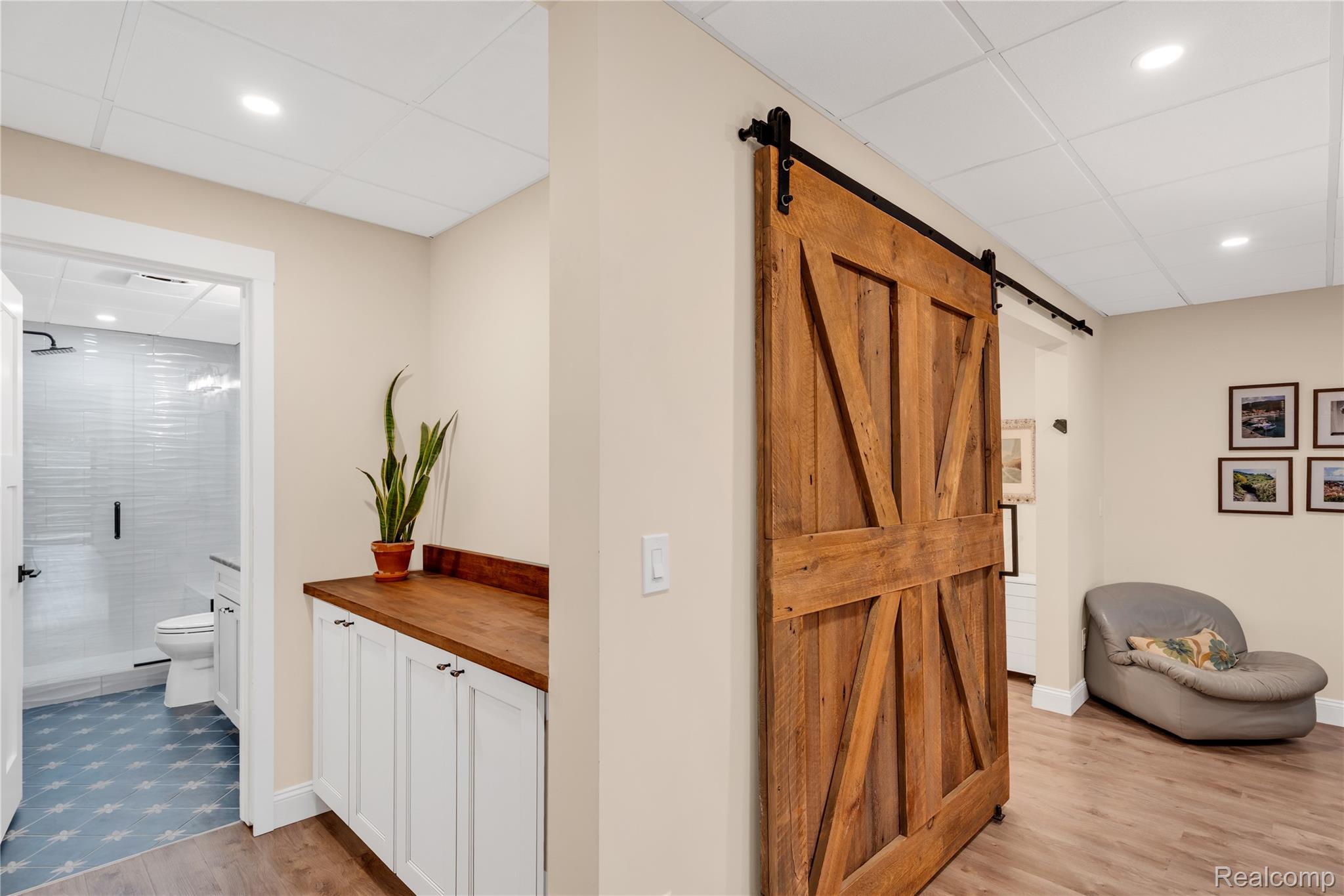 West Bloomfield Charter Township, Michigan 48324, United States, 3 Bedrooms Bedrooms, ,3 BathroomsBathrooms,Residential,Active,167223