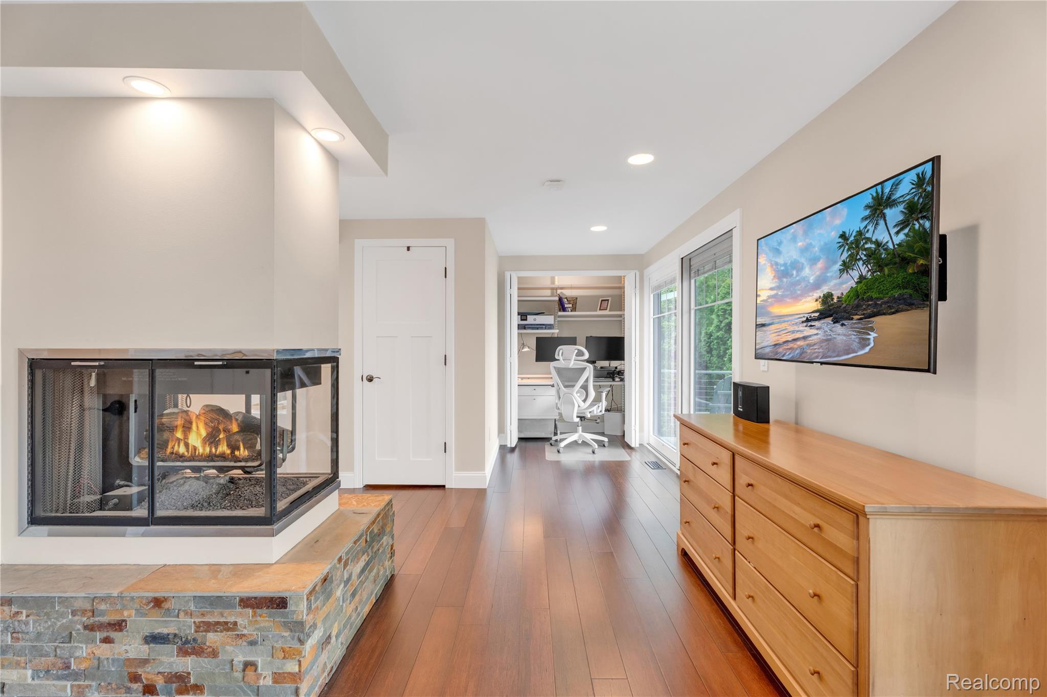 West Bloomfield Charter Township, Michigan 48324, United States, 3 Bedrooms Bedrooms, ,3 BathroomsBathrooms,Residential,Active,167223