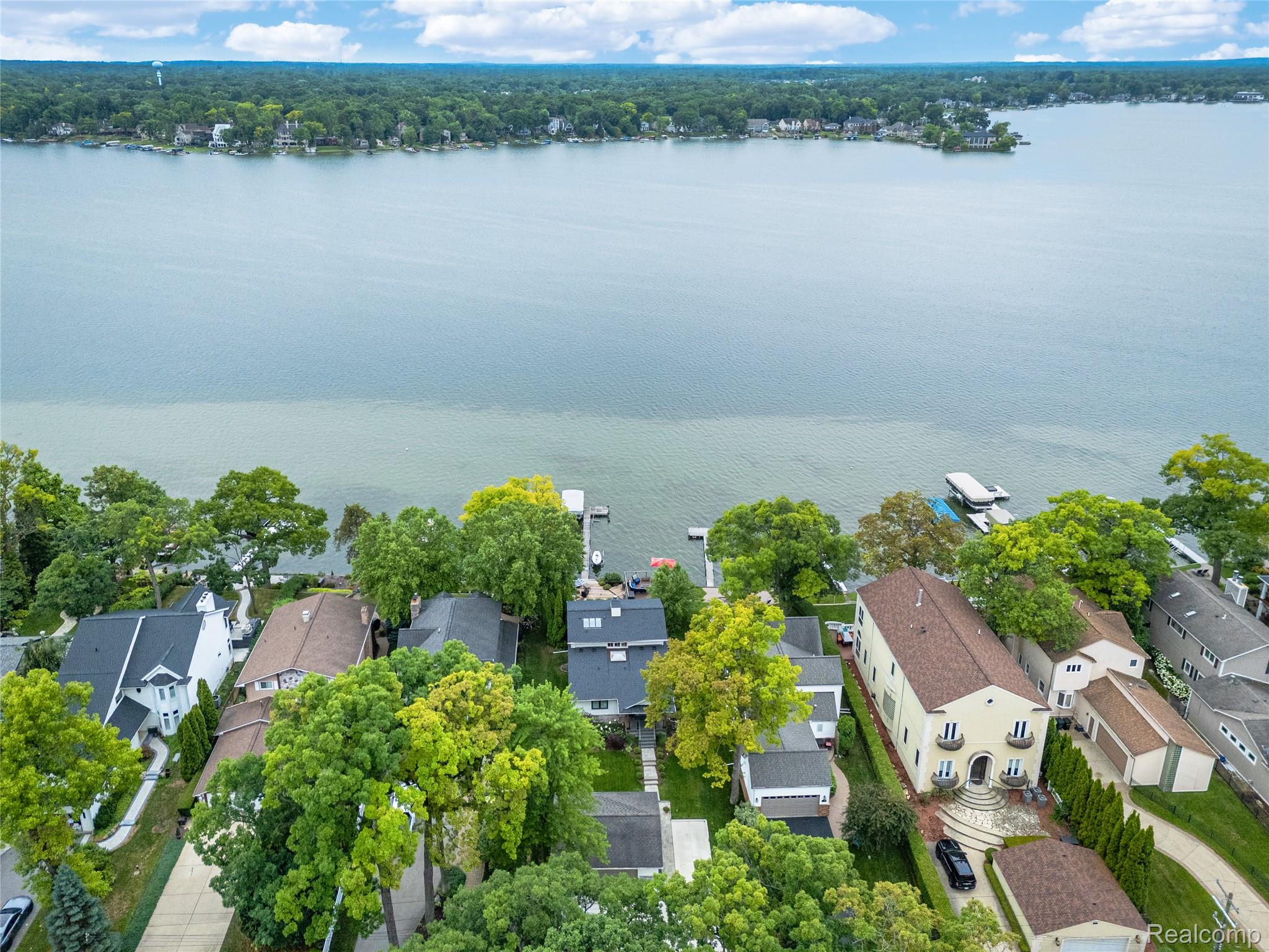 West Bloomfield Charter Township, Michigan 48324, United States, 3 Bedrooms Bedrooms, ,3 BathroomsBathrooms,Residential,Active,167223