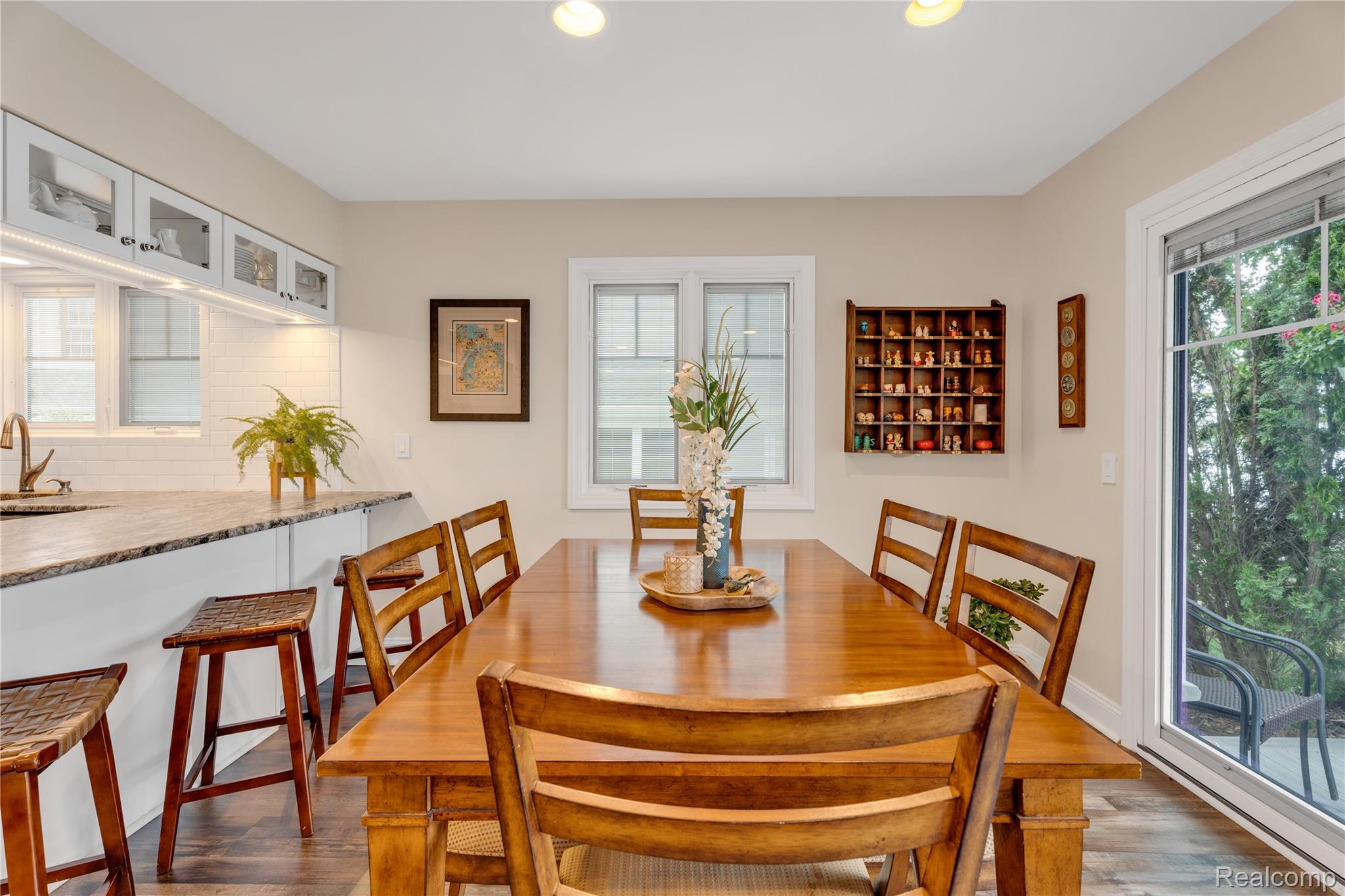 West Bloomfield Charter Township, Michigan 48324, United States, 3 Bedrooms Bedrooms, ,3 BathroomsBathrooms,Residential,Active,167223