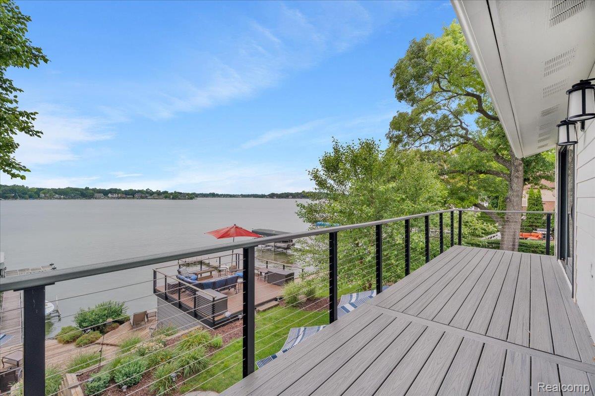 West Bloomfield Charter Township, Michigan 48324, United States, 3 Bedrooms Bedrooms, ,3 BathroomsBathrooms,Residential,Active,167223