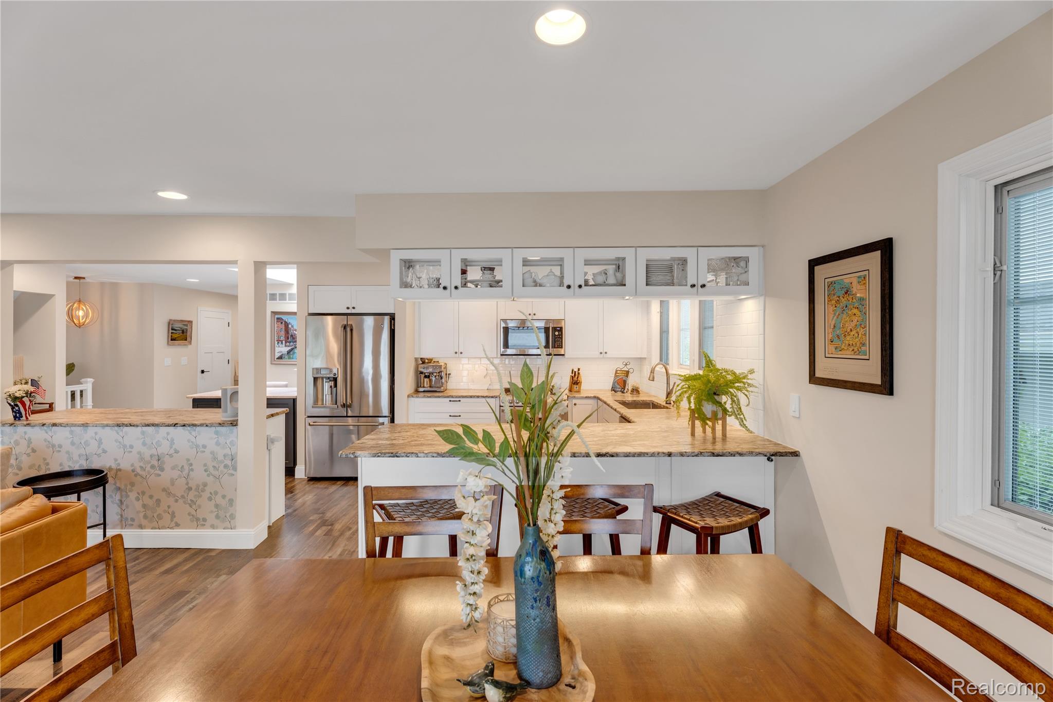 West Bloomfield Charter Township, Michigan 48324, United States, 3 Bedrooms Bedrooms, ,3 BathroomsBathrooms,Residential,Active,167223